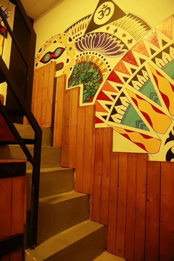 Mid Town Hostel קנדי מראה חיצוני תמונה